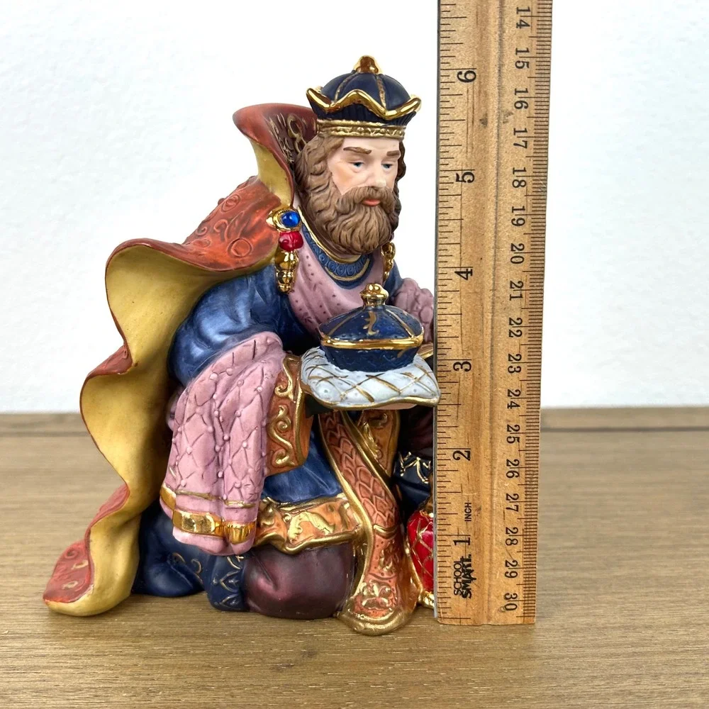 Kirkland Signature #75177 Nativity‎ Wise Man Figurine Porcelain Replacement